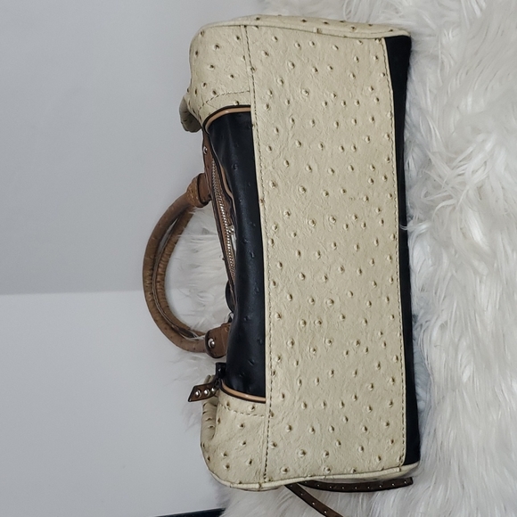 Guess Los Angeles Black and Tan Handbag - Picture 5 of 7